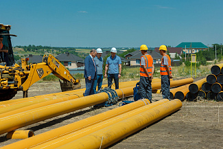 Генеральный директор «Газпром газораспределение Ростов-на-Дону» Владимир Ревенко проинспектировал ход догазификации в хуторе Большой Лог