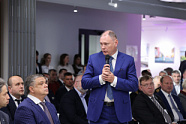 Владимир Ревенко принял участие во встрече главы региона с бизнес-сообществом 